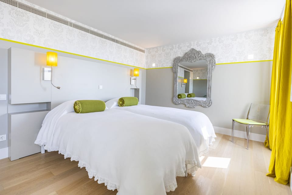 Chiado Rooftop Apartment by Cadenzalux Apartment in Lisbon
