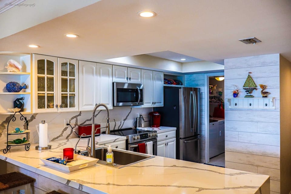 Indoors, Kitchen, Sink, Appliance, Microwave