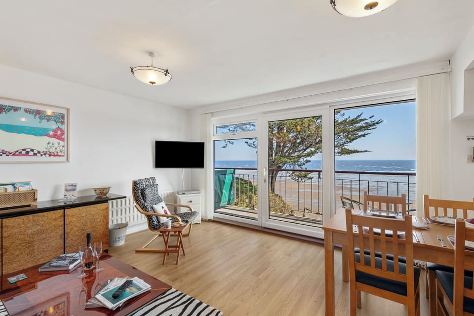 Sea View Apartment