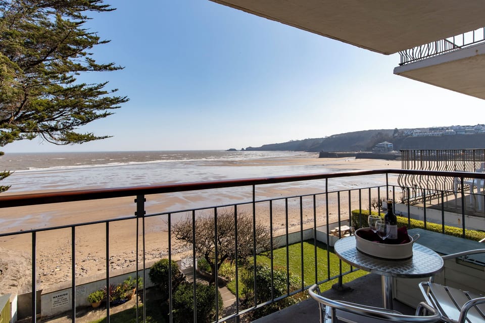 Sea View Apartment