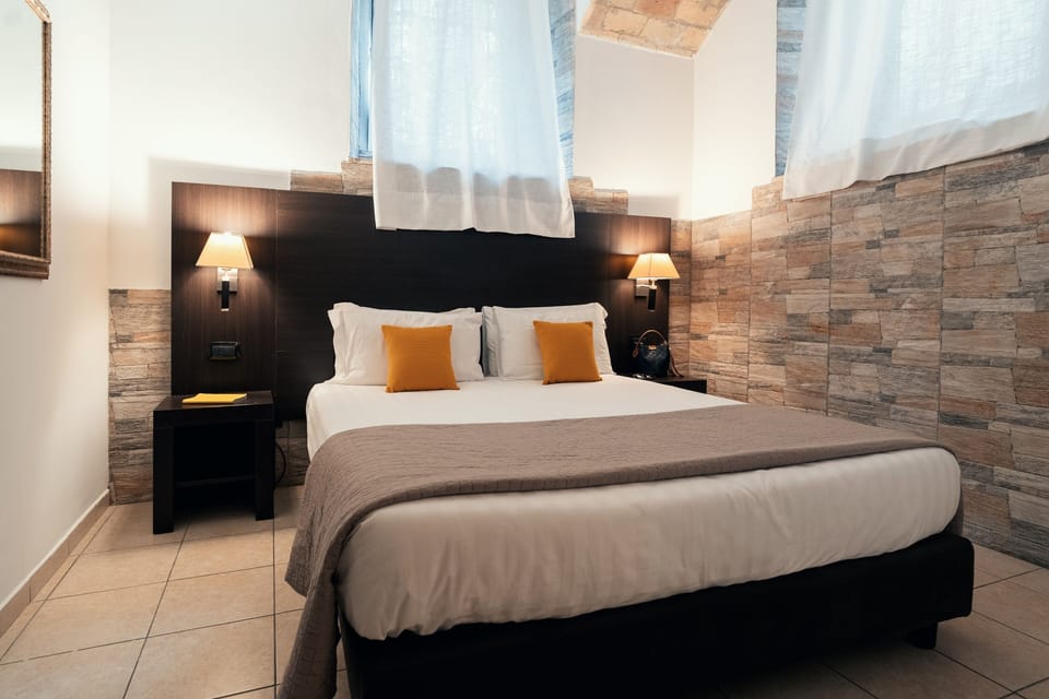 Classic Double Room | Free minibar items, desk, laptop workspace, free WiFi