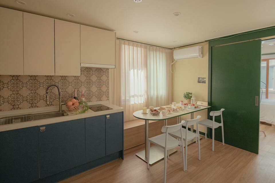 Triple Room (non-Korean nationals only) | Private kitchen | Fridge, microwave, stovetop, cookware/dishes/utensils