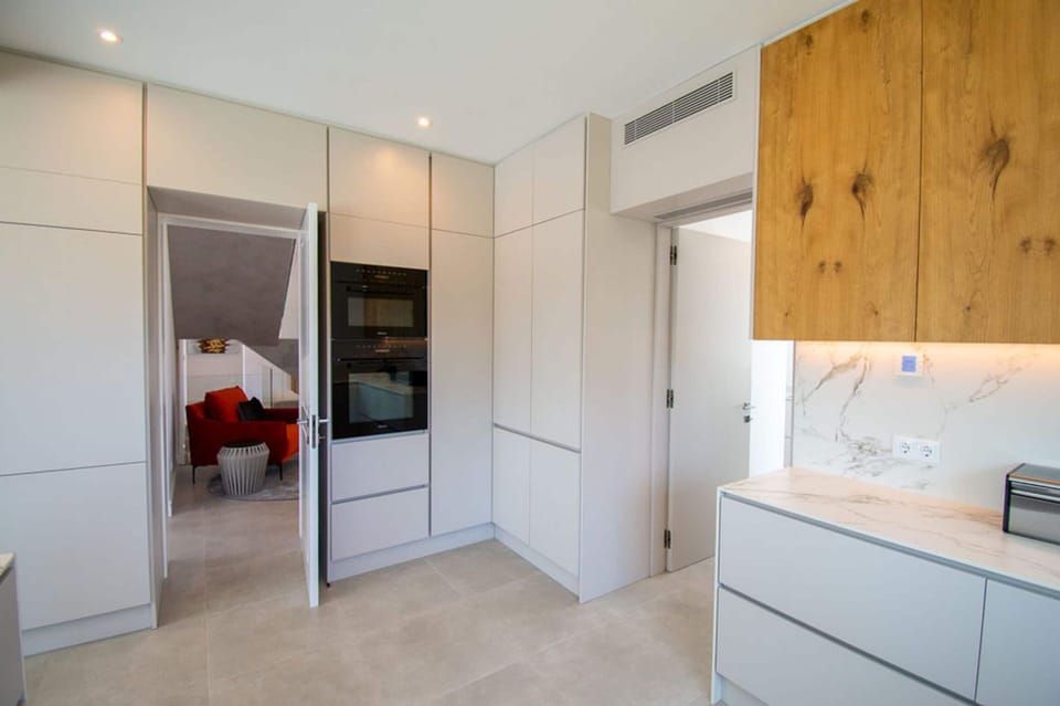 4 bedrooms, soundproofing