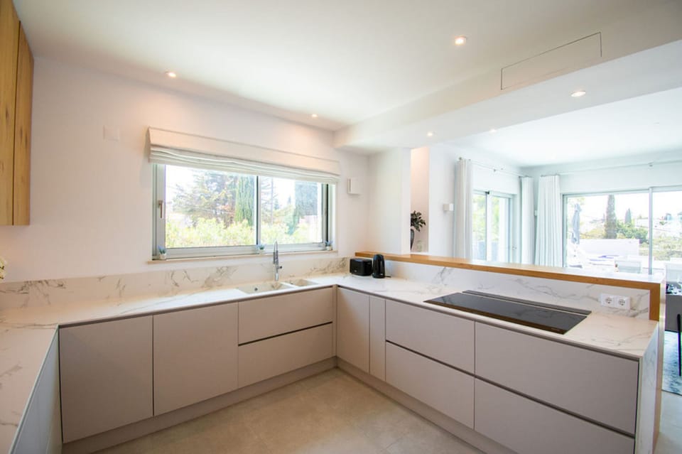 4 bedrooms, soundproofing