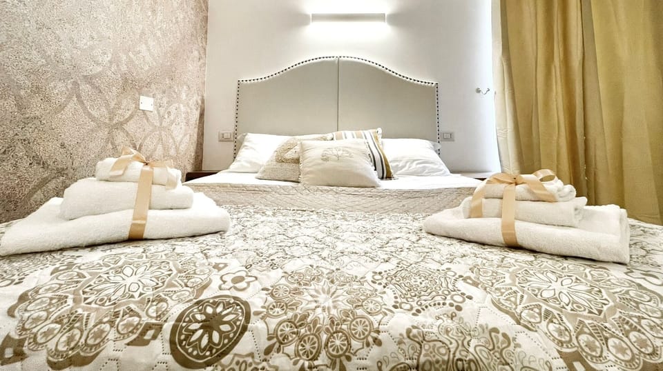 Triple Room | Iron/ironing board, free WiFi