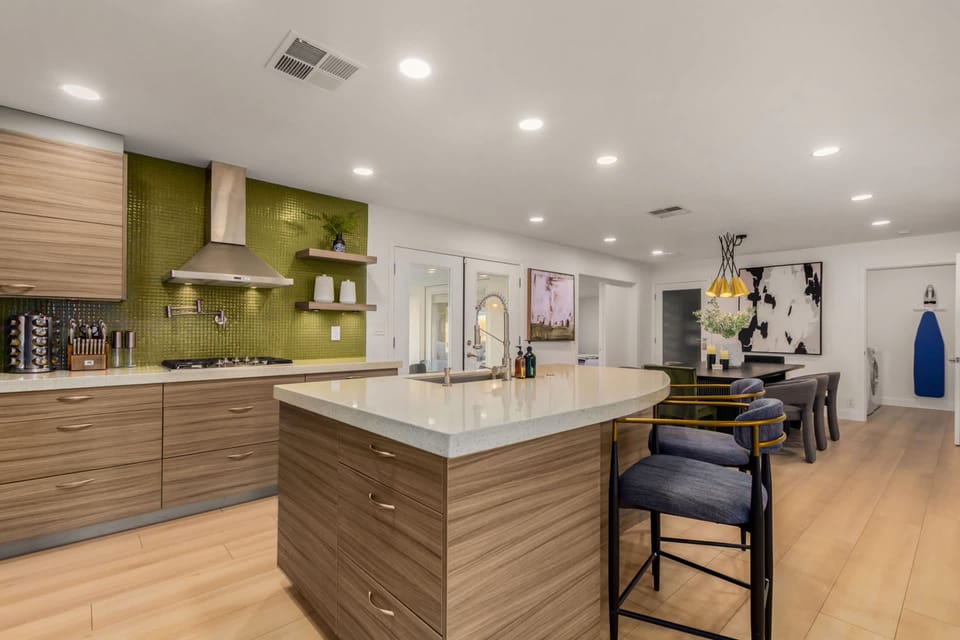 House | 4 bedrooms, high-speed internet