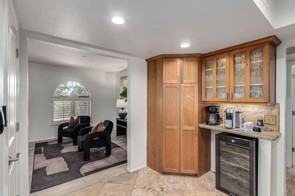 House | 4 bedrooms, high-speed internet