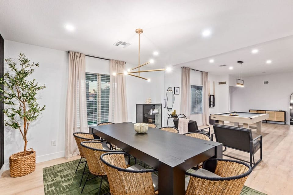House | 4 bedrooms, high-speed internet
