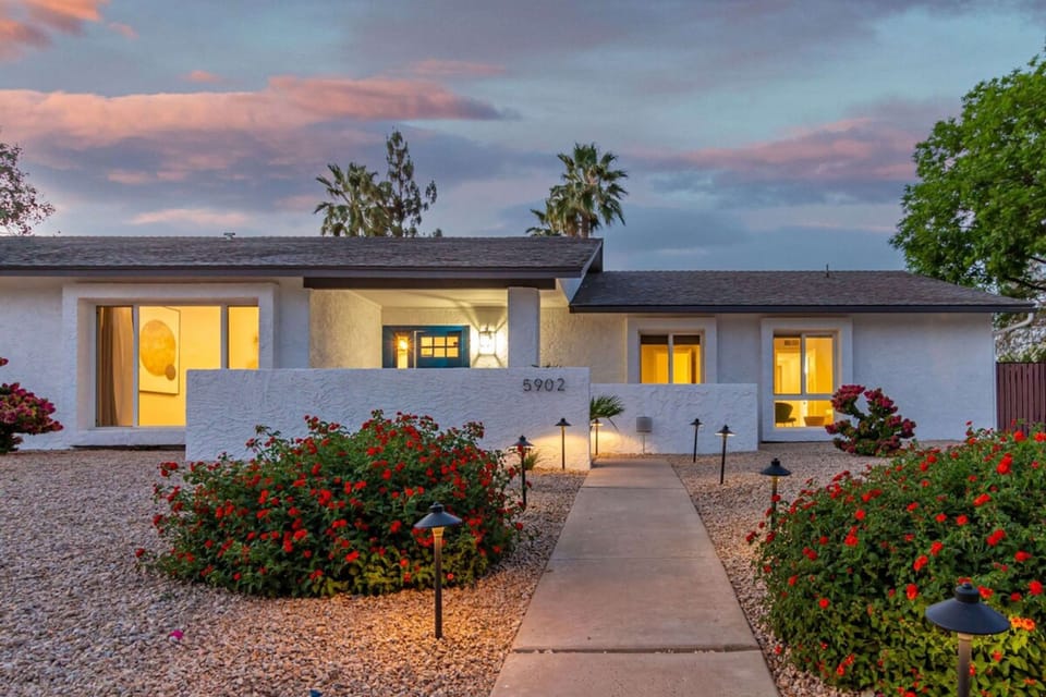House | 4 bedrooms, desk, high-speed internet