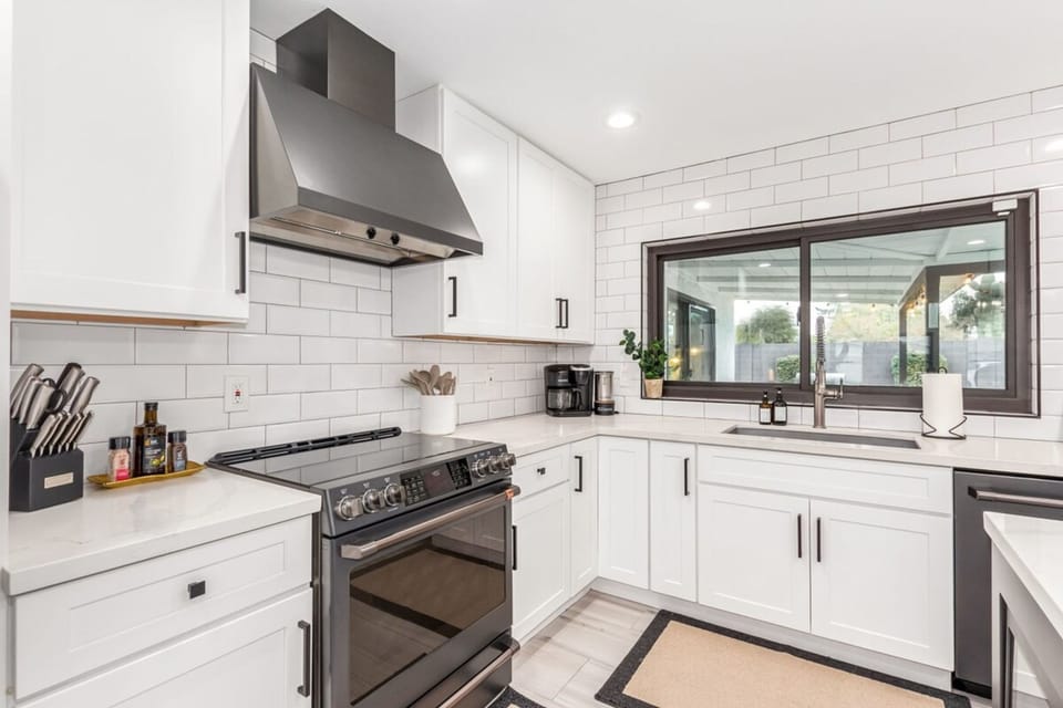 House, Accessible | 5 bedrooms, high-speed internet