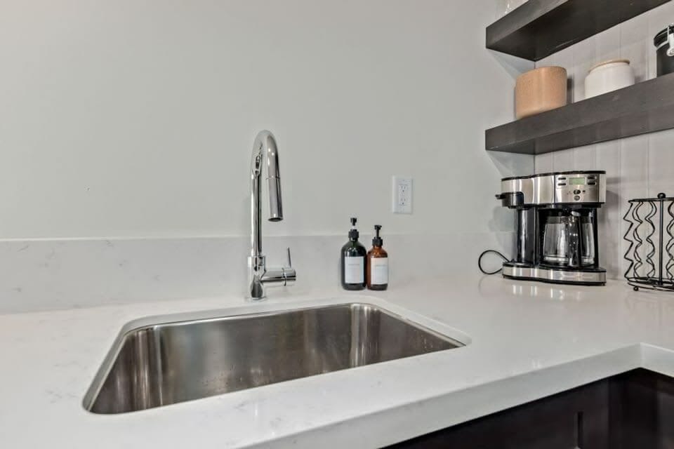 House, Accessible | Desk, high-speed internet