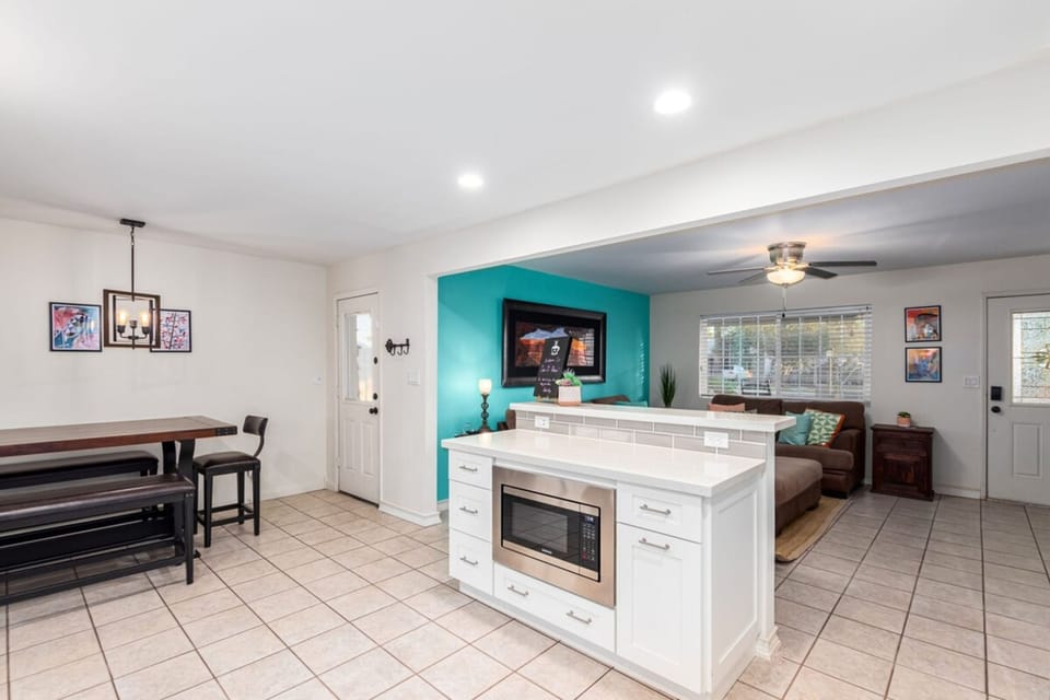 House | 3 bedrooms, Internet