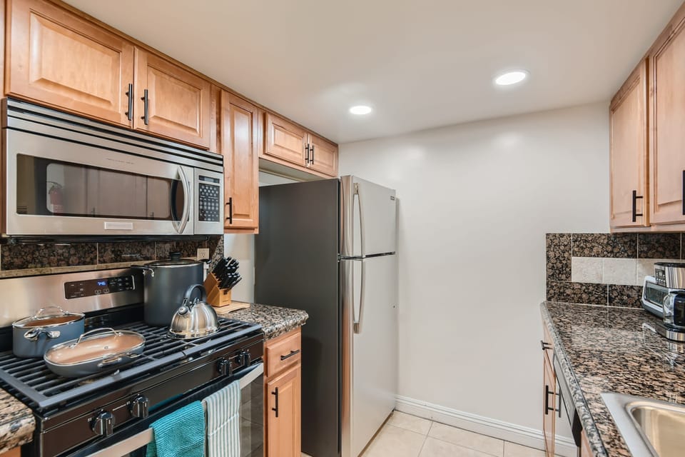 House | 2 bedrooms, desk, Internet