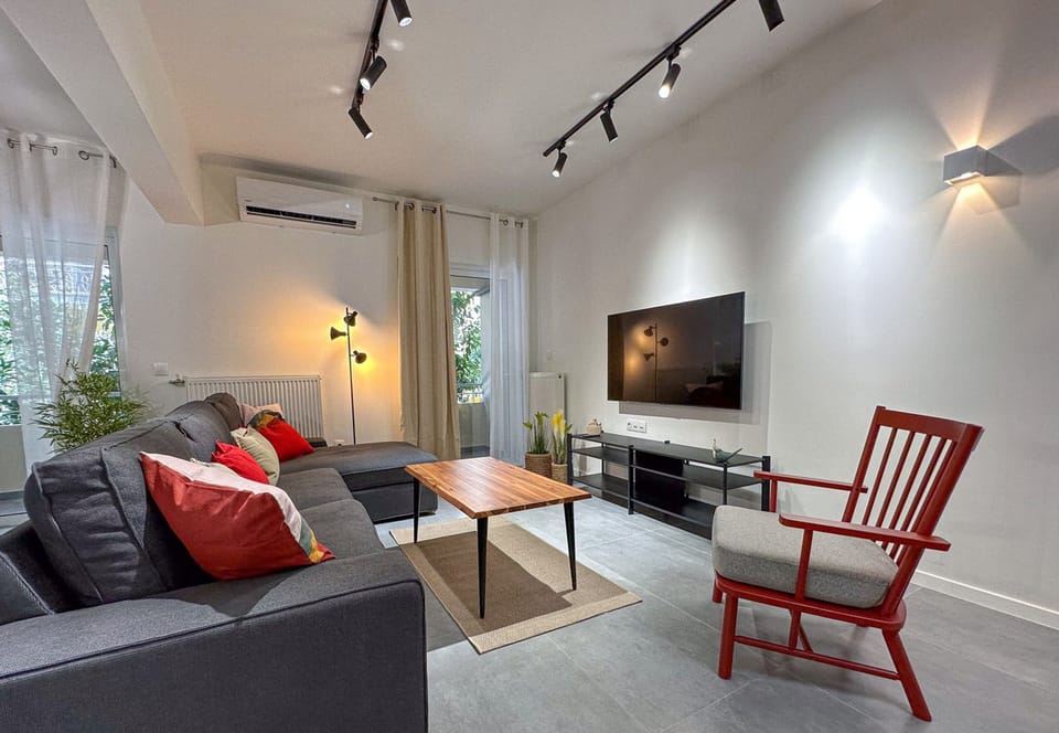 LIV - Modern Comfort Oasis in Pagrati Apartment in Athens