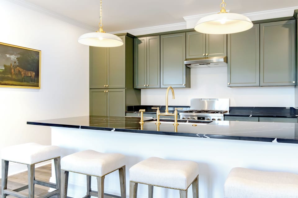 The Burg House 2 Bedroom Apartment | Private kitchen | Coffee/tea maker