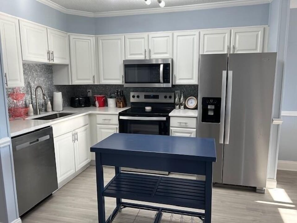Kitchen (2)