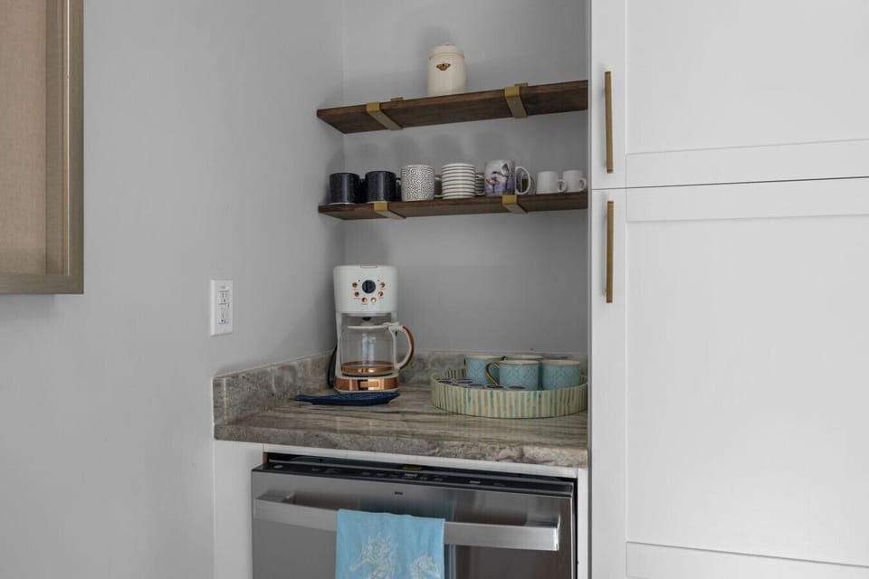 Grab your morning cuppa from this convenient coffee station and get ready for a day of adventure!