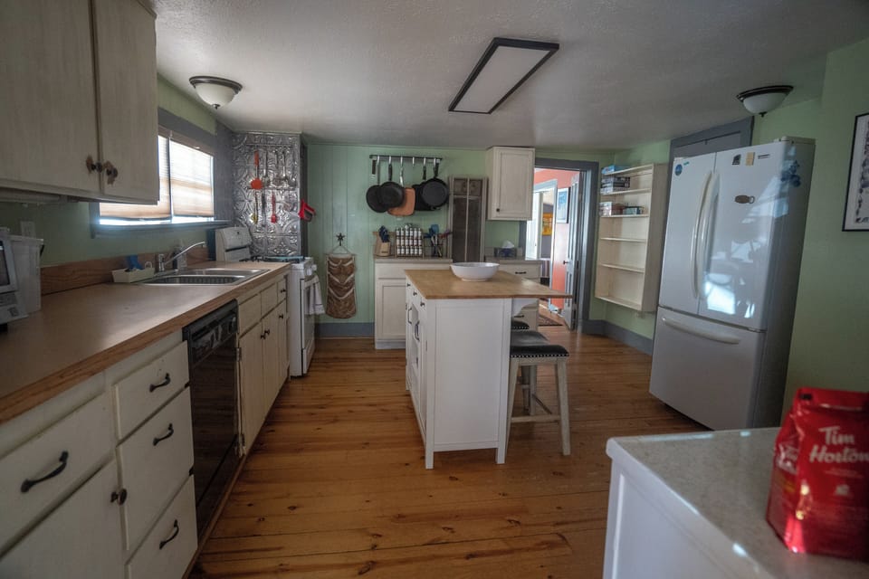 Kitchen features everything you need to make yourself at home.