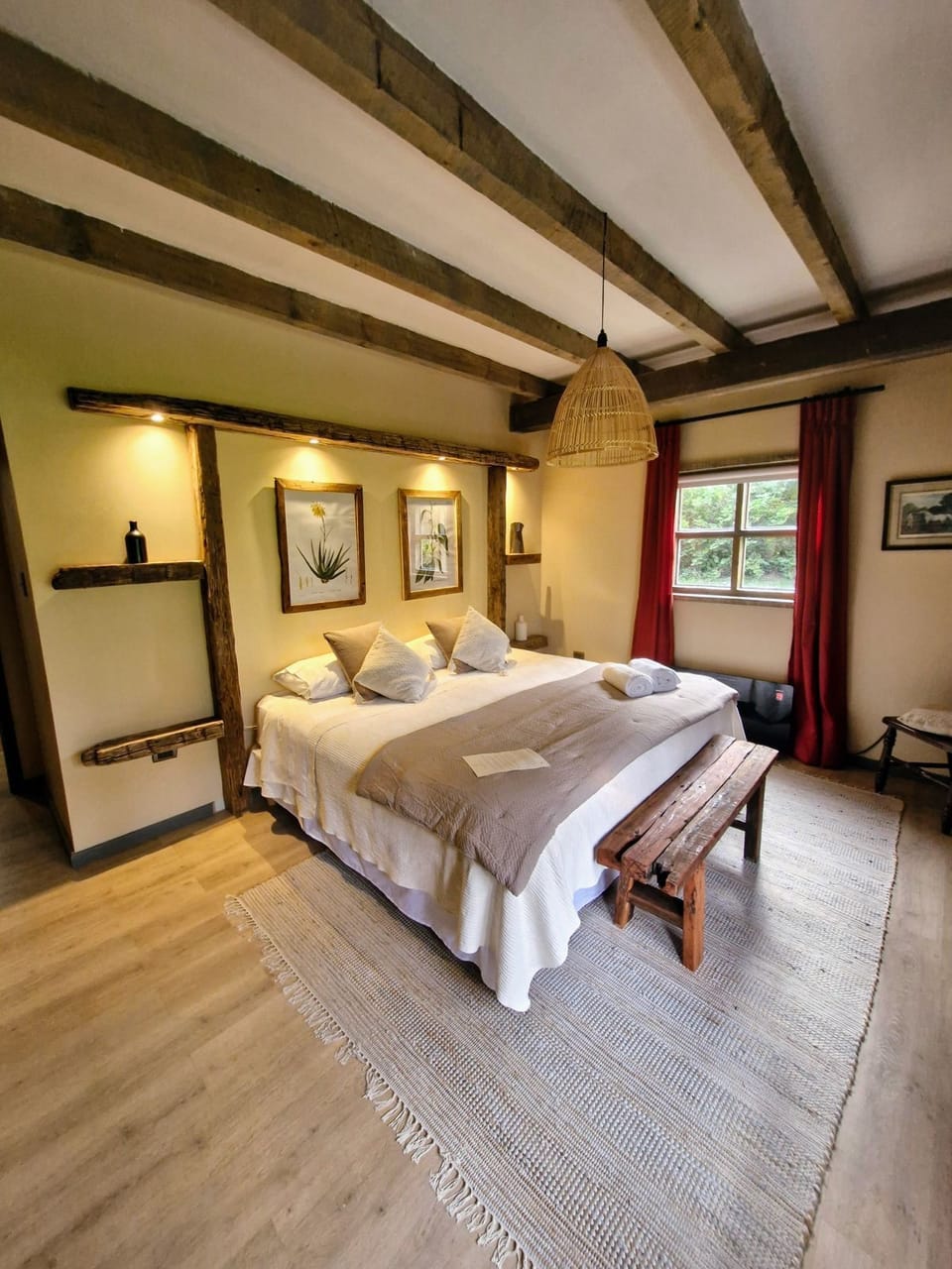 Standard Double Room, Garden View | Bed sheets