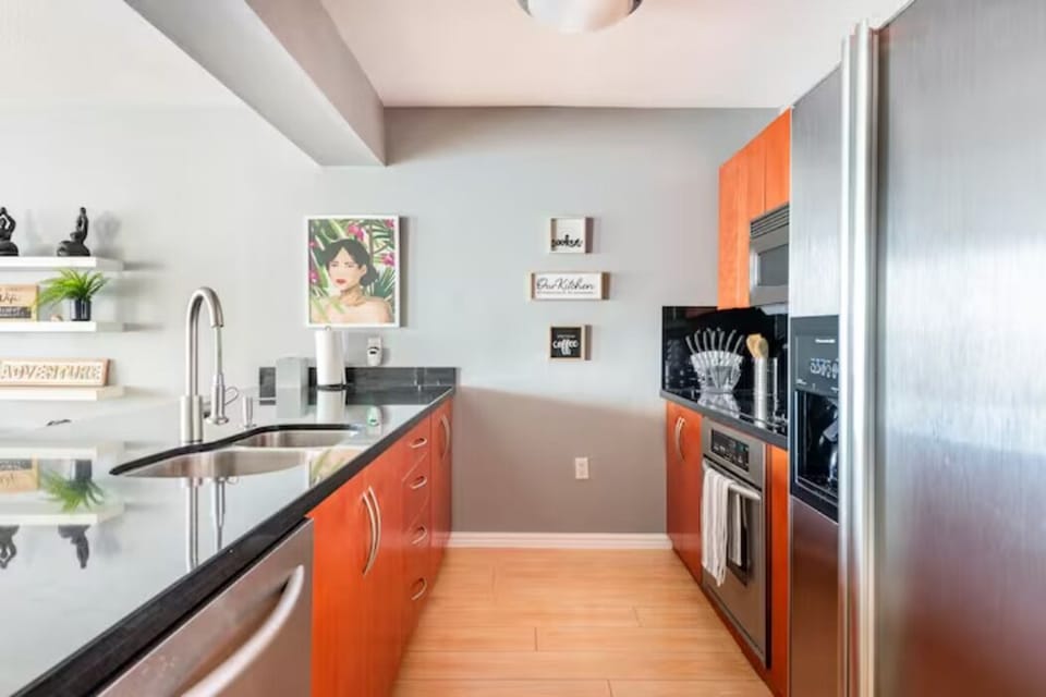 Loft, Kitchen, City View | Private kitchen | Coffee/tea maker, electric kettle, toaster