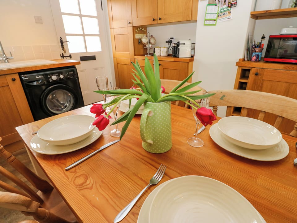 Fridge, microwave, toaster, cookware/dishes/utensils