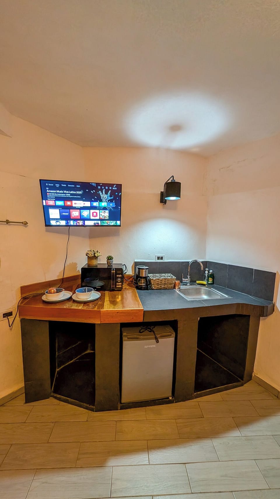 Cabin, Pool View | Private kitchen | Full-size fridge, microwave, cookware/dishes/utensils
