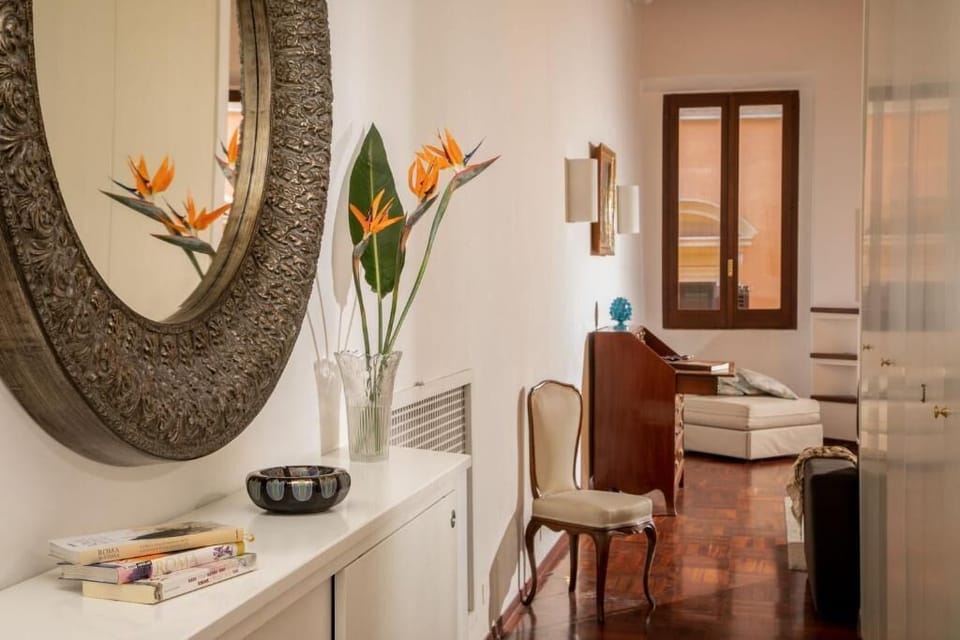 Deluxe Apartment, City View | Living area | Flat-screen TV
