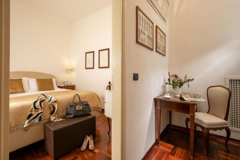 Deluxe Apartment, City View | Desk, laptop workspace, soundproofing, WiFi (free)