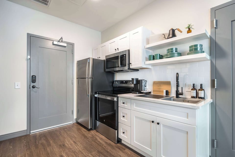 Etta James Kitchen and Entry