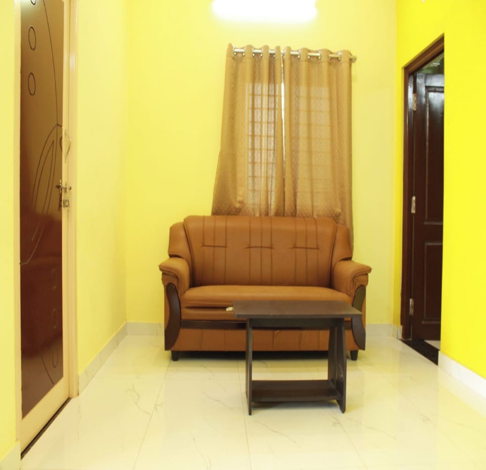 Deluxe Villa | Hypo-allergenic bedding, desk, free WiFi, bed sheets
