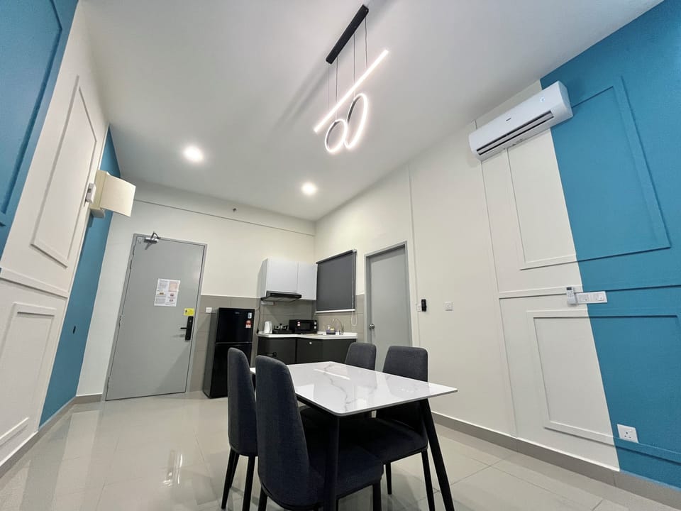 Apartment, 2 Bedrooms | Living area