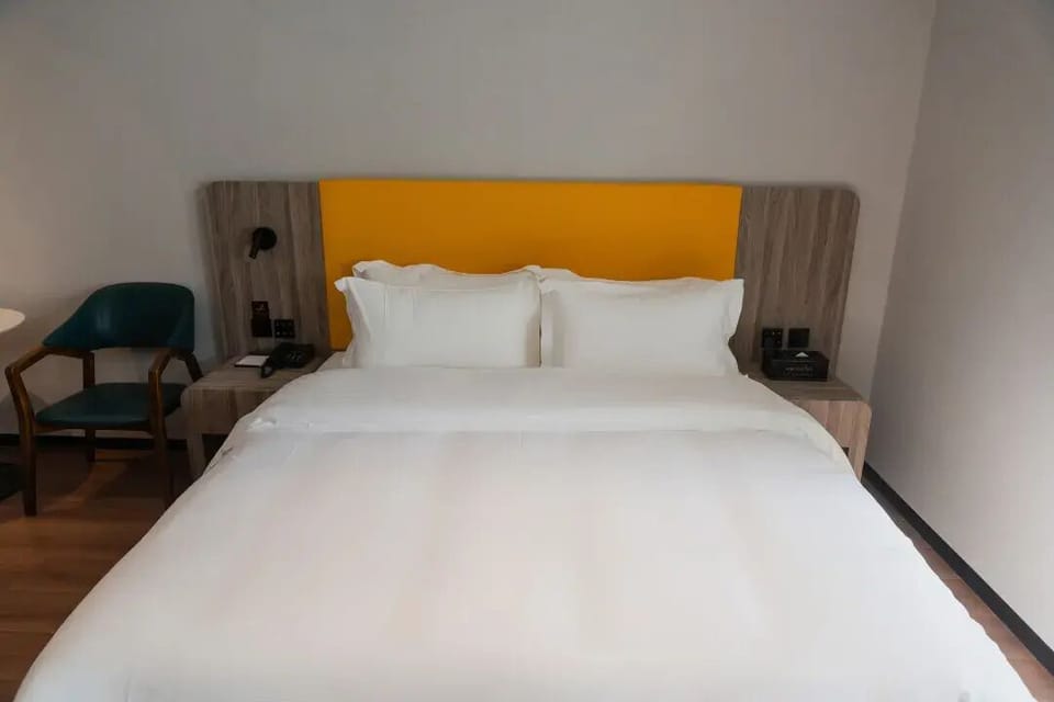 Basic Double Room | Desk, laptop workspace, WiFi (free)
