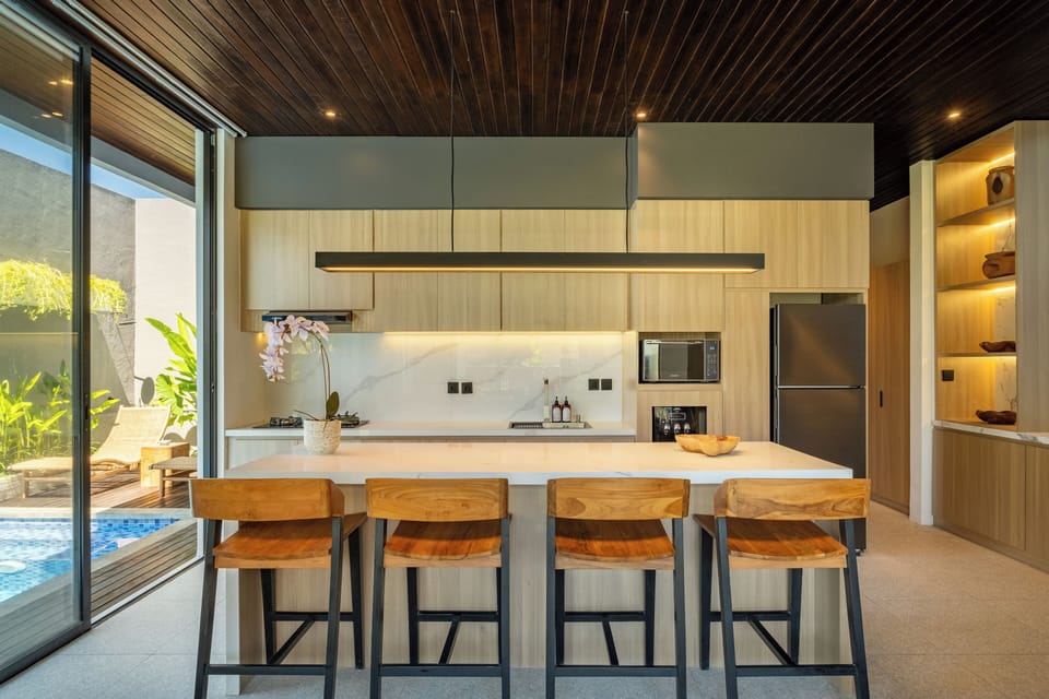 Deluxe Villa, 3 Bedrooms, Balcony, Garden View | Private kitchenette | Coffee/tea maker, electric kettle, toaster, rice cooker