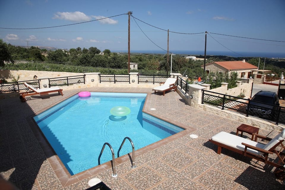Holiday Home Swimming Pool