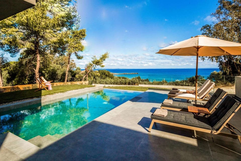 Holiday Home Swimming Pool