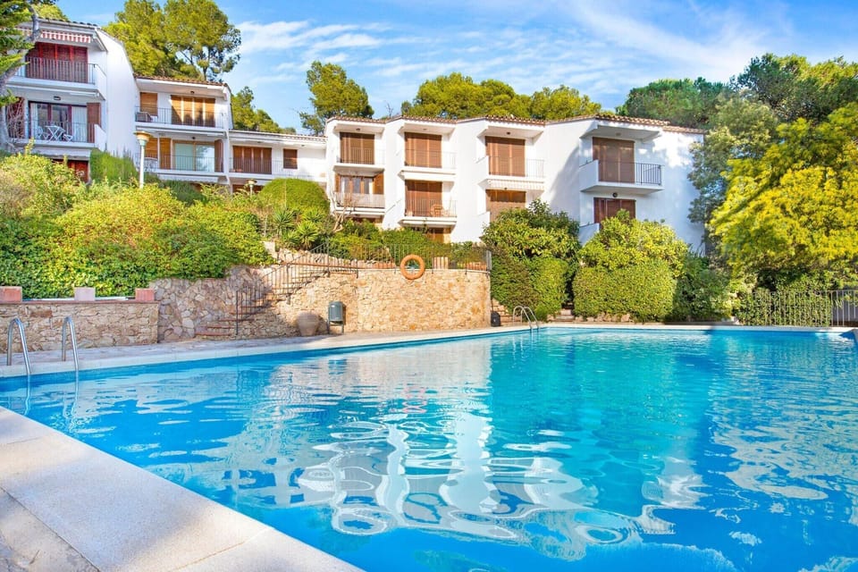 Holiday Home Swimming Pool