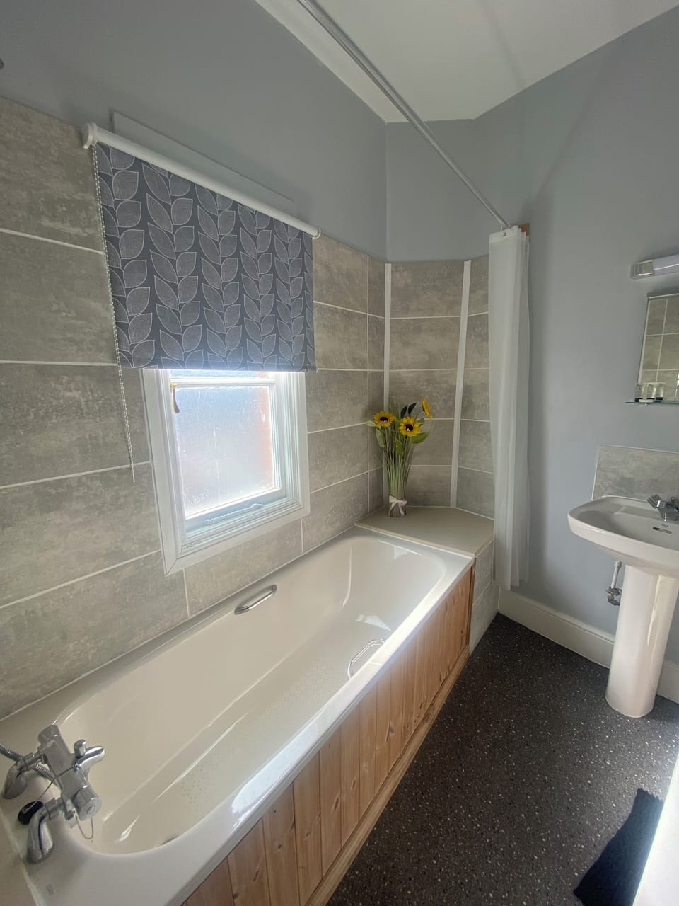 Classic Single Room, Valley View | Bathroom