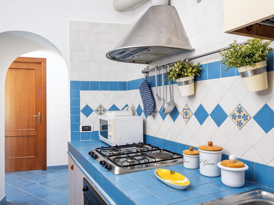 Comfort Apartment, Mountain View | Private kitchen | Espresso maker, electric kettle