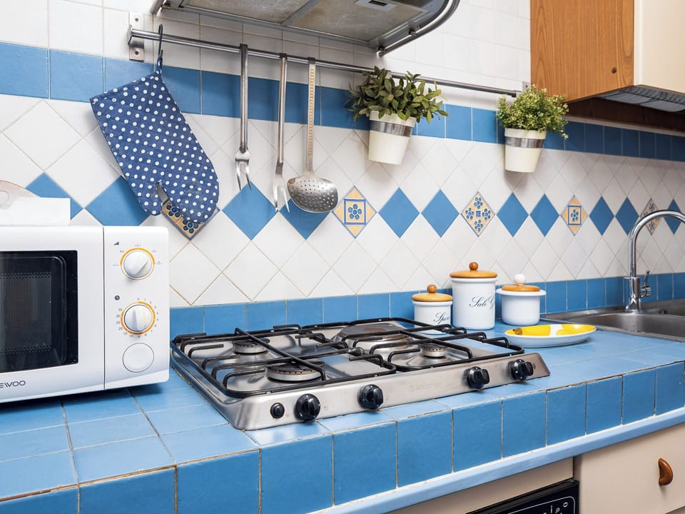 Comfort Apartment, Mountain View | Private kitchen | Espresso maker, electric kettle