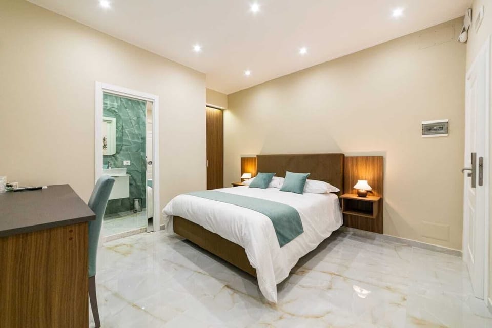 Standard Triple Room, Balcony, Courtyard View | Desk, laptop workspace, free WiFi