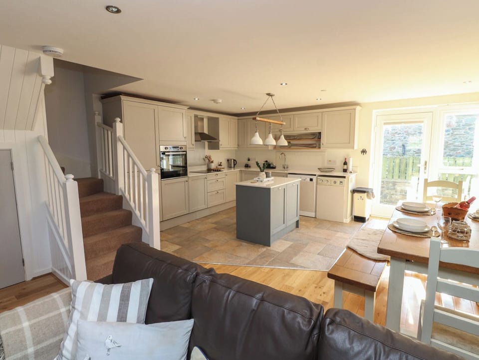 Cottage | Interior