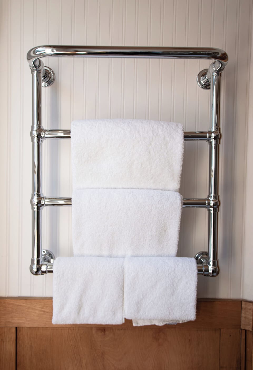 Deluxe Double Room | Bathroom | Shower, hair dryer, slippers, towels