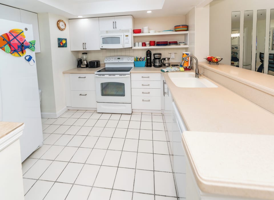Fully equipped kitchen