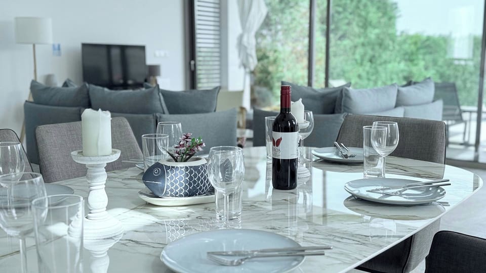 Dining Area Details