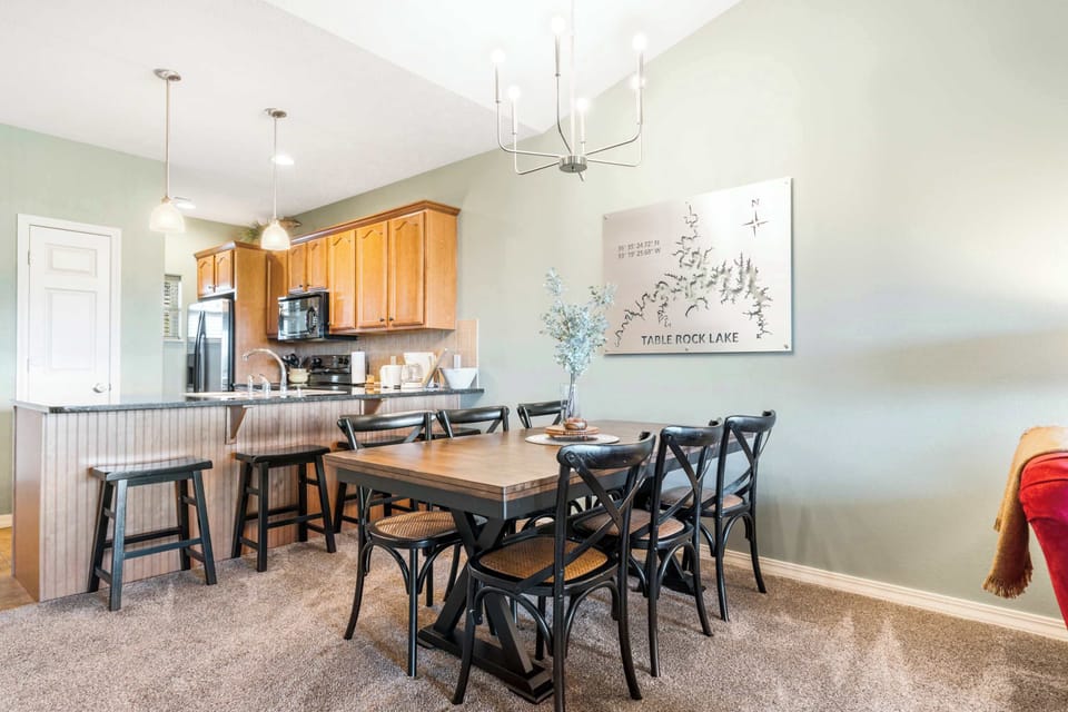 Condo, Multiple Beds, Balcony (Majestic Sunset Duo) | Dining