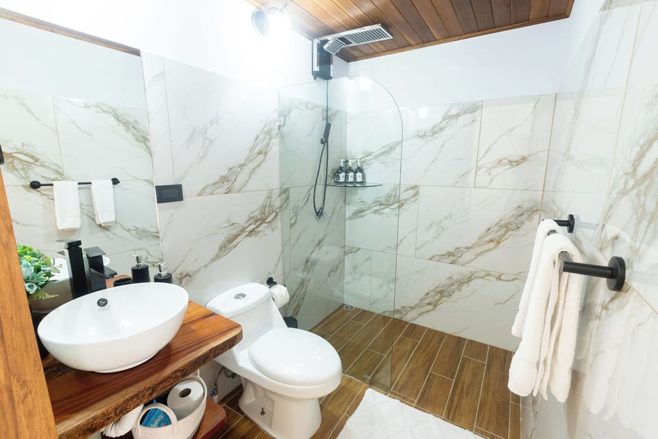 Standard Tent, Air conditioning | Bathroom | Hair dryer, bathrobes, soap