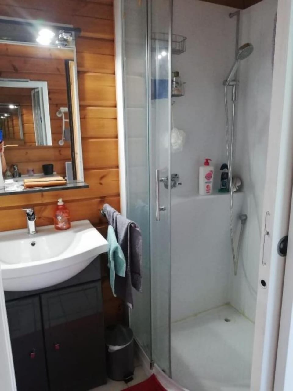 Comfort Room, Pool View | Bathroom | Bathrobes