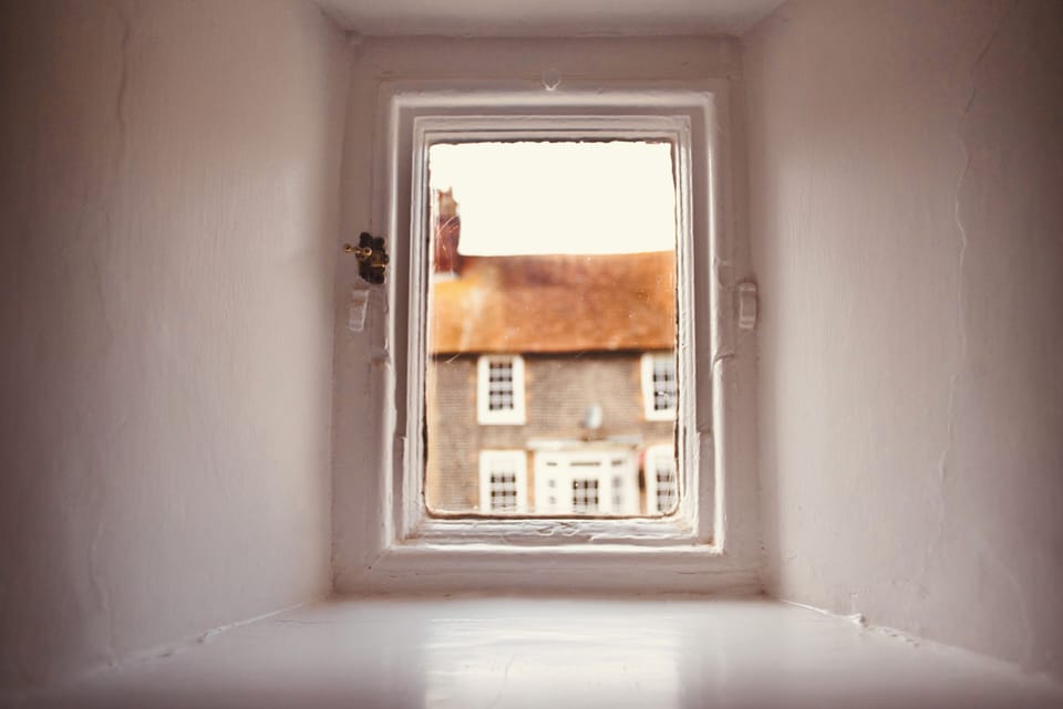 Small Window in Landing Lar
