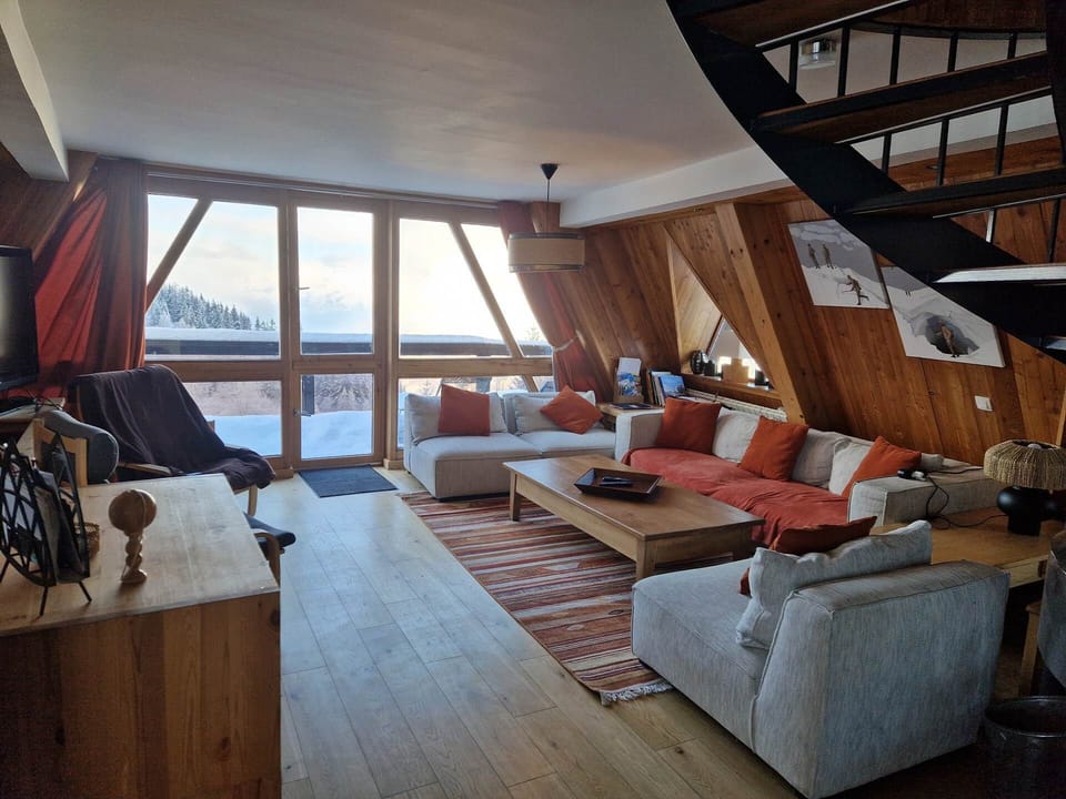 SALON - PARTIE COMMUNE