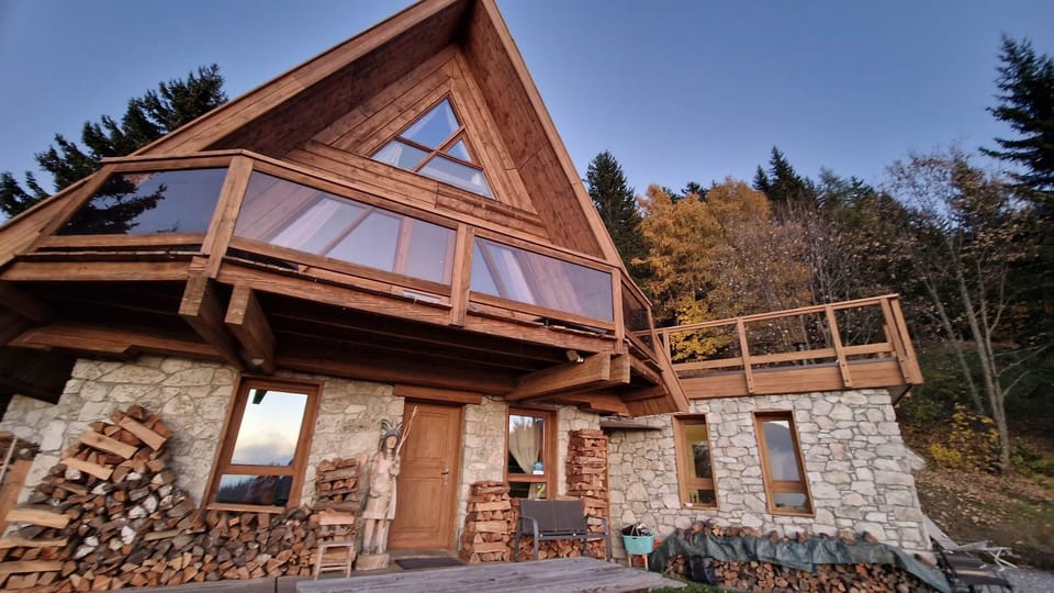 VUE GENERALE DU CHALET